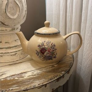 Floral Cream Teapot from Home and Garden party